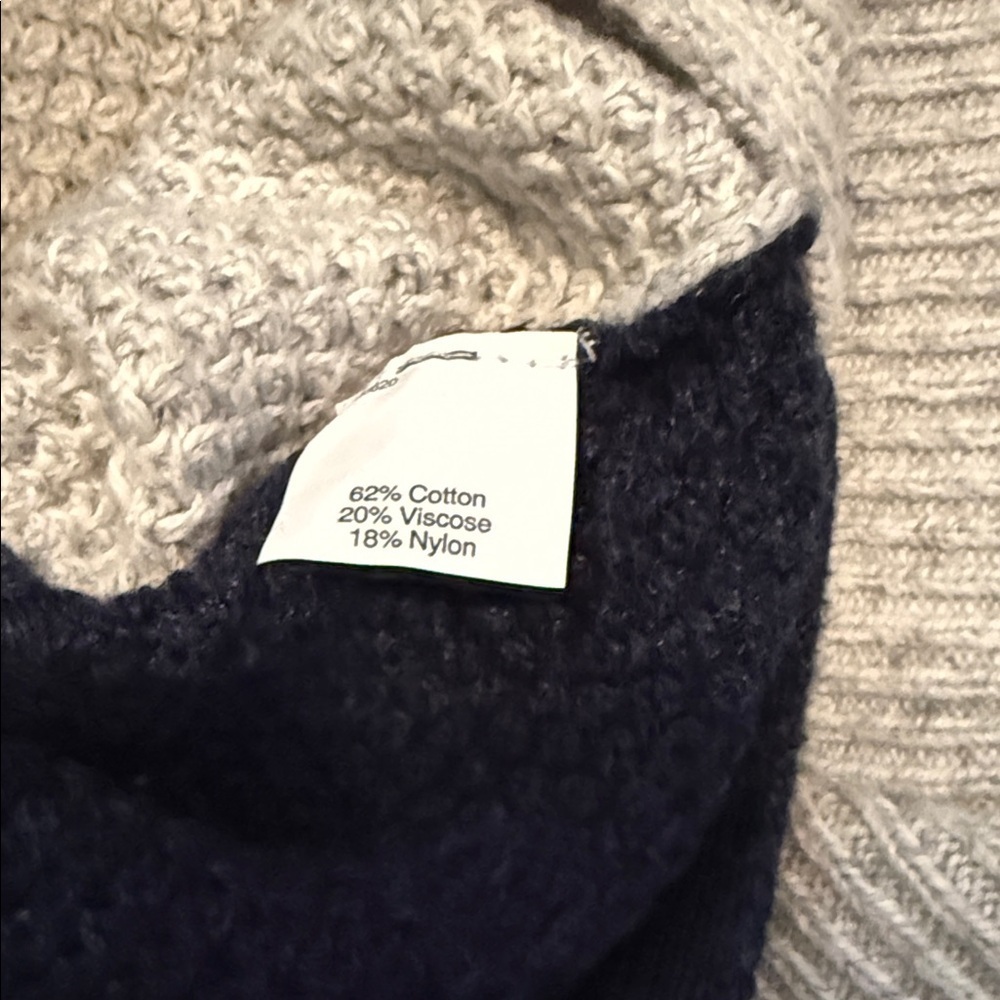 Madewell Light Gray and Navy Crew Neck Sweater - Picture 6 of 8